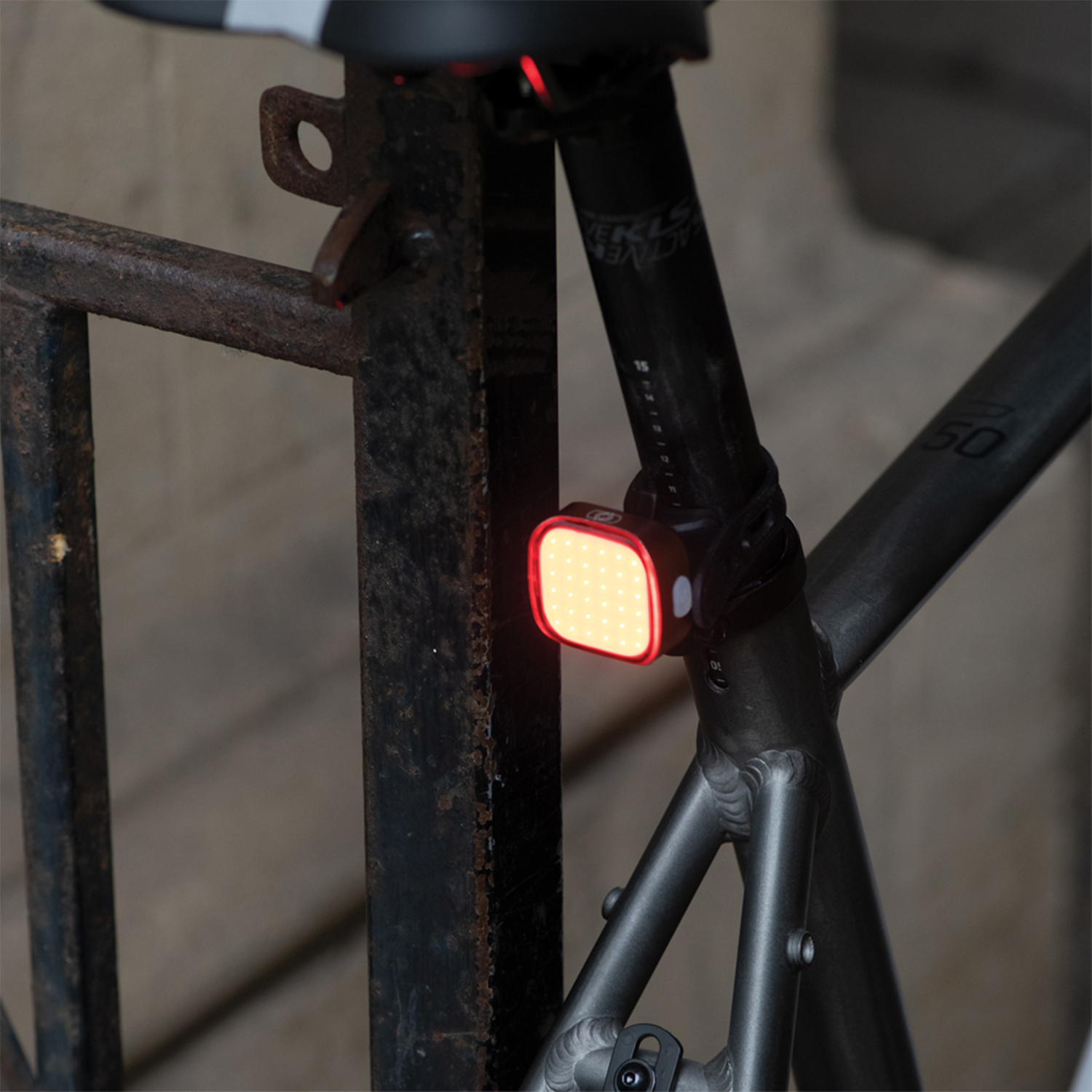 Комплект велофонарей Oxford Ultratorch City Lightset (CL200 + Cube R25)
