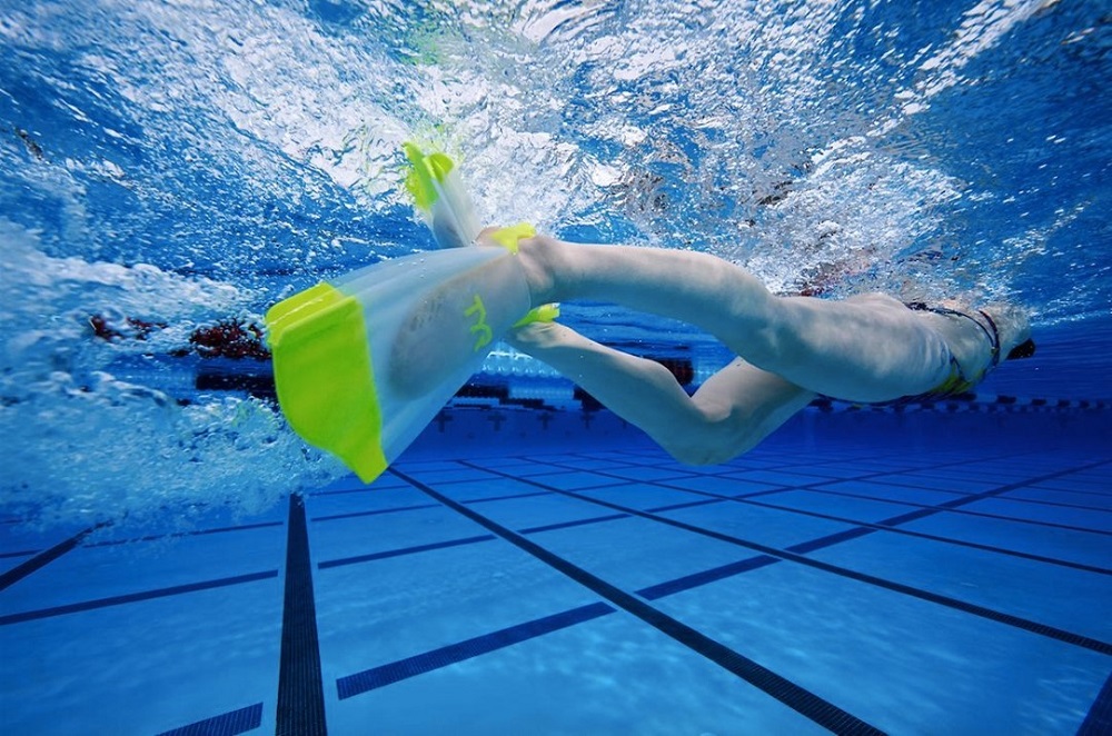 Плавание. Правильный выбор экипировки для начинающих и продвинутых спортсменов. Отличия и особенности