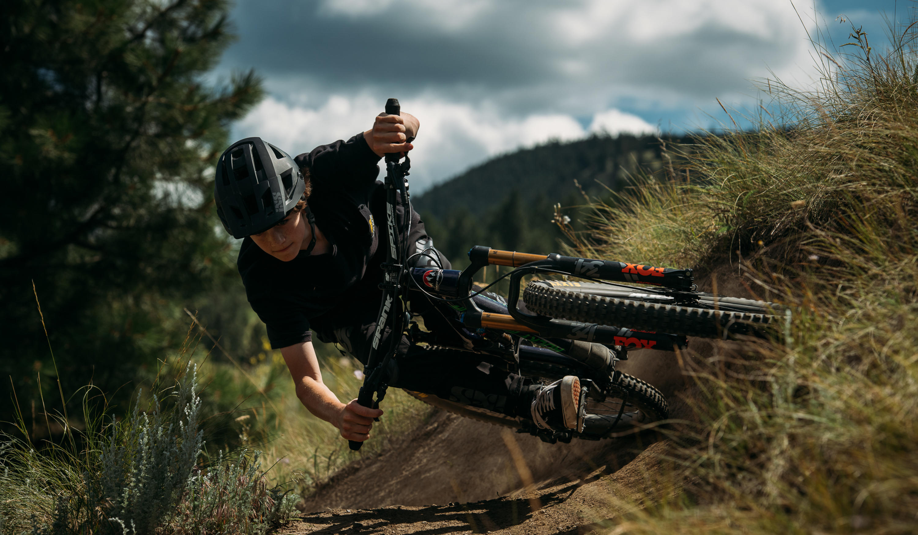 Роки 2021. Рокки байк. Rocky Mountain Thunderbolt l. Mud Rock 2021. Горный (MTB) велосипед Rocky Mountain Thunderbolt 710 (2015).