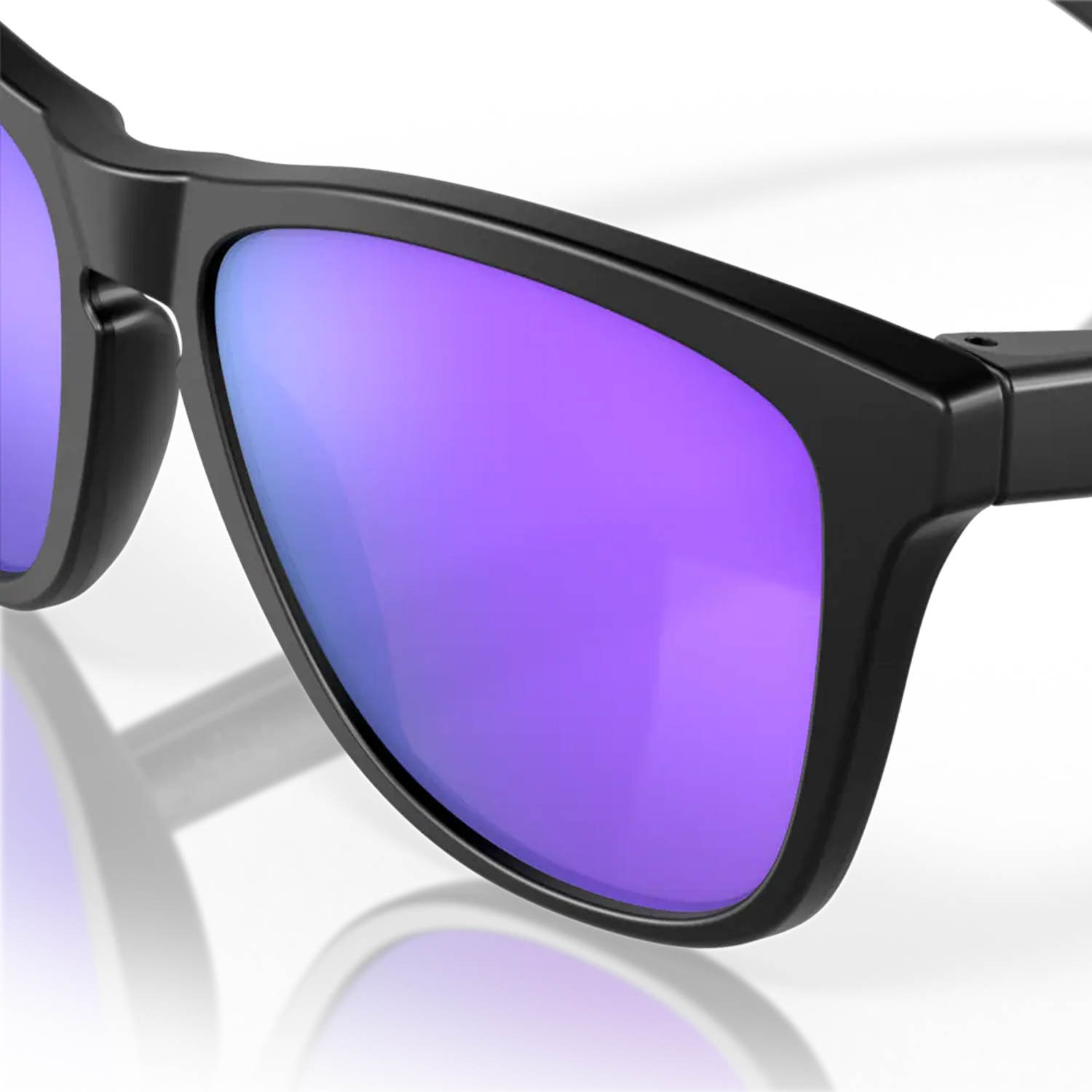 Очки солнцезащитные Oakley Frogskins Matte Black/Prizm Violet