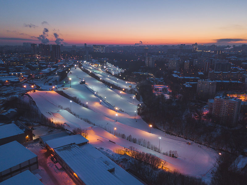 Горнолыжный склон кант бугельные подъемники