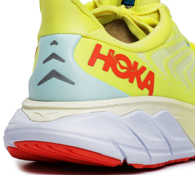 Кроссовки Hoka Arahi 6 Yellow Pear/Sweet Corn