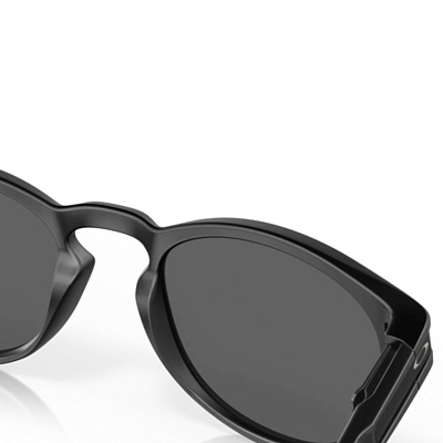 Очки солнцезащитные Oakley Latch Matte Black/Prizm Black Iridium