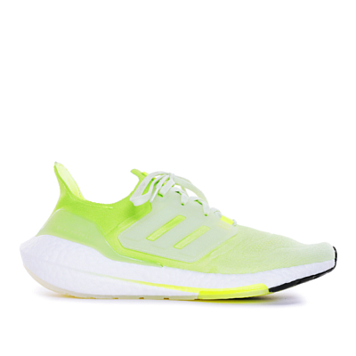 Беговые кроссовки Adidas Ultraboost 22 Almost Lime