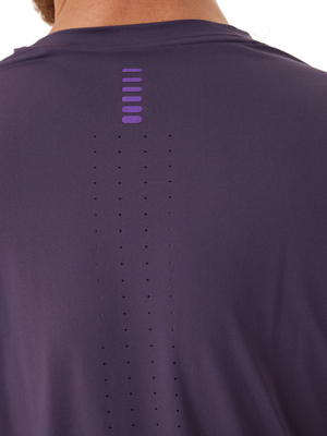 Футболка беговая Under Armour Iso-Chill Laser Heat Tux Purple