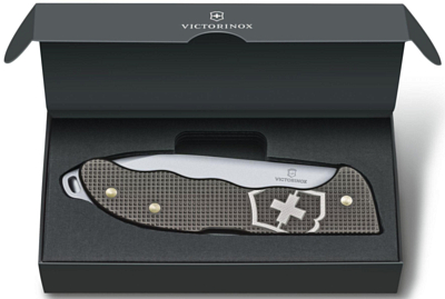 Нож Victorinox охотничий Hunter Pro Alox LE 2022 130 мм, 4 функции, с фиксатором лезвия серый