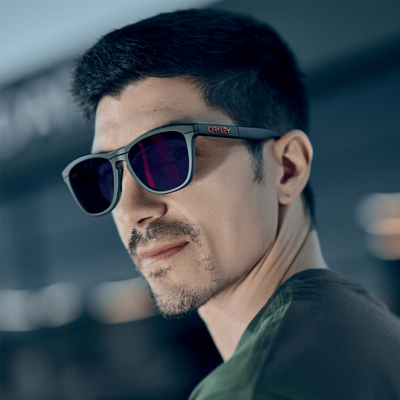 Очки солнцезащитные Oakley Frogskins Range Matte Black/Matte Grey Smoke/Prizm Road