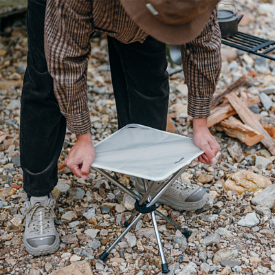 Стул Naturehike Telescopic Four-Corner Stool Beige