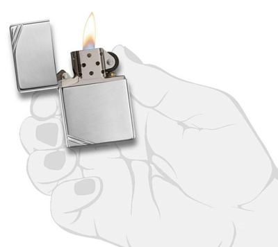 Зажигалка Zippo Wolf Brushed Chrome серебристая-матовая