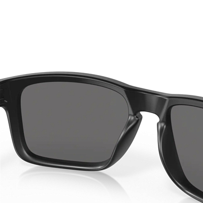 Очки солнцезащитные Oakley Holbrook Matte Black/Red Iridium