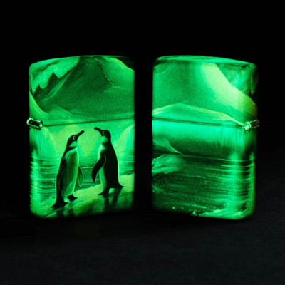 Зажигалка Zippo Penguin Glow In The Dark Green